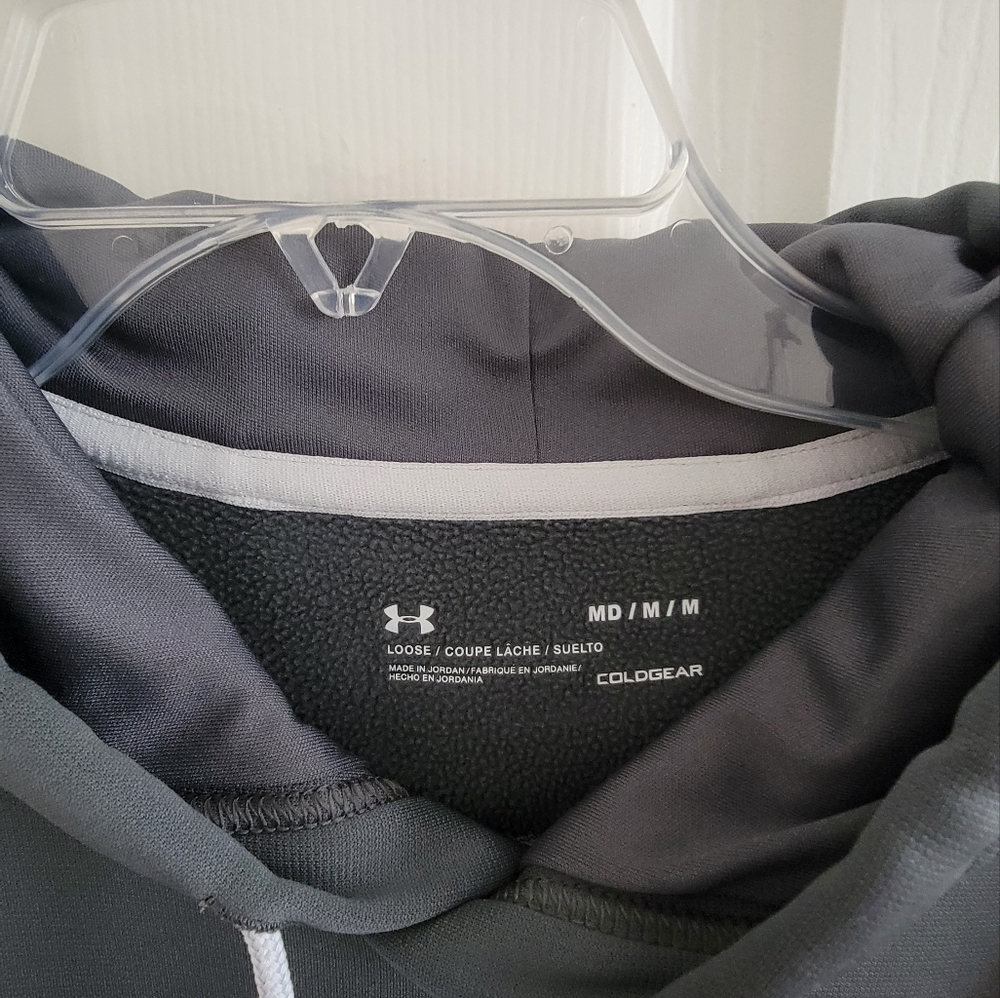 Under Armour Icon Fleece Long-Sleeve Hoodie, size M - Picture 3 of 7